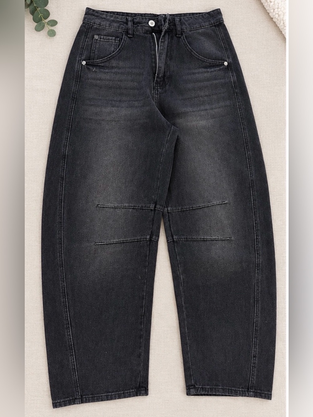 Black barrel leg Women’s Jeans